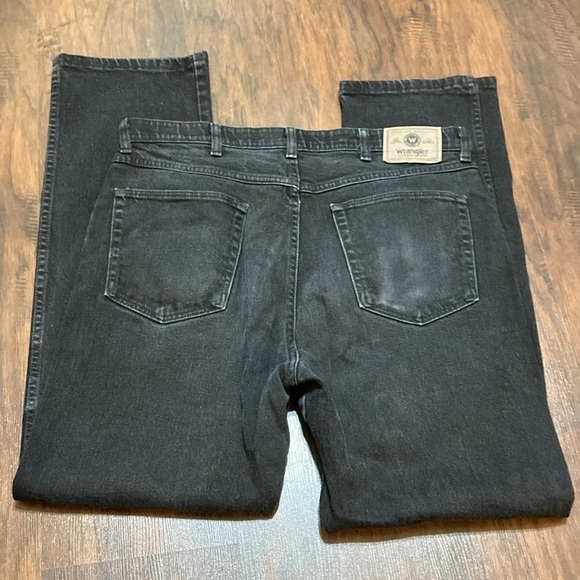 WRANGLER JEANS black denims regular fit size 36/32 Guc - Picture 11 of 11